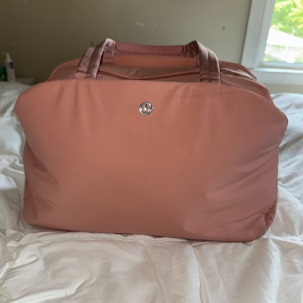Lululemon Pink Duffle / Gym Bag